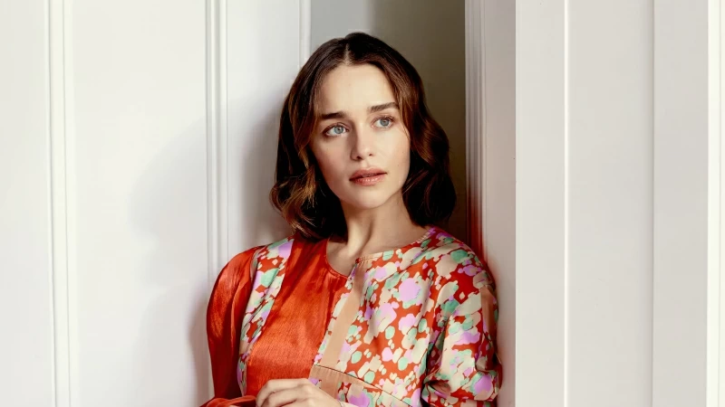 Emilia Clarke The Observer Magazine Photoshoot 2020 4k Wallpaper