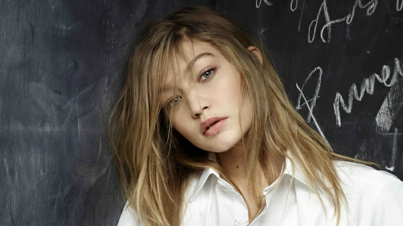 Gigi Hadid 5K Wallpaper