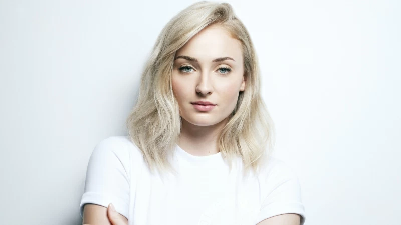 Sophie Turner 4K Wallpaper