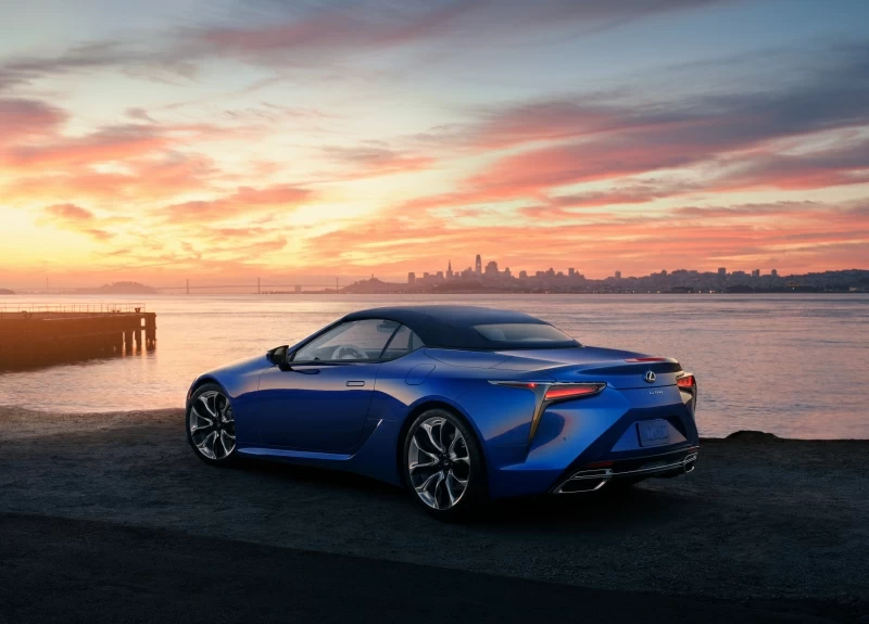 10k 2021 Lexus LC 500 Convertible Wallpaper