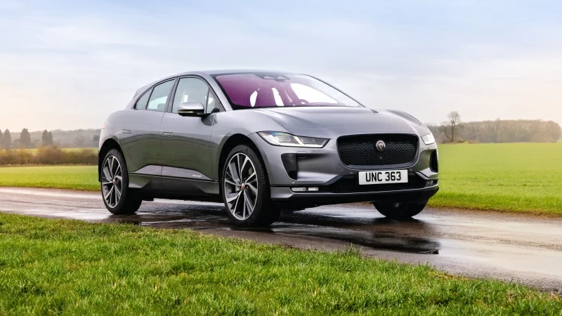 Jaguar I Pace EV400 AWD S Black Pack 2021 2 4K 5K HD Cars Wallpaper