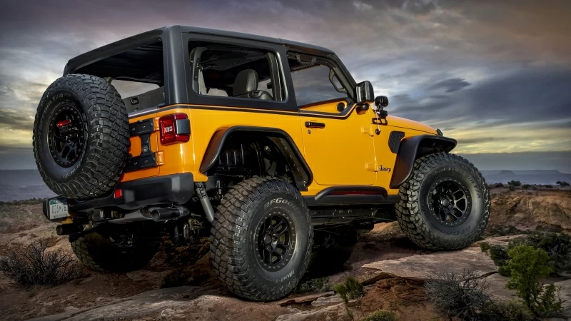 Jeep Orange Peelz 2021 2 4K HD Cars Wallpaper