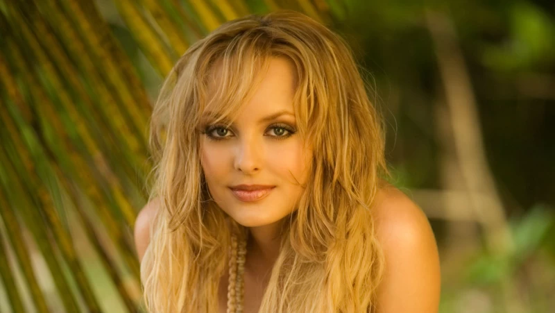 Women Shera Bechard Adults Wallpaper