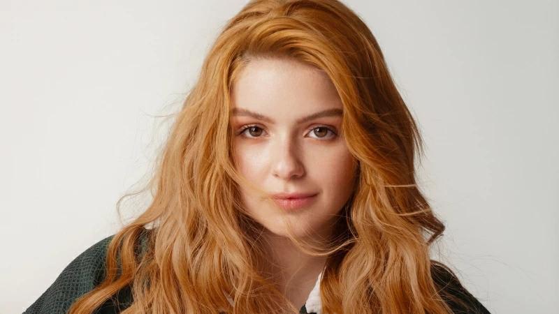 Ariel Winter Teen Vogue 2020 4K HD Wallpaper