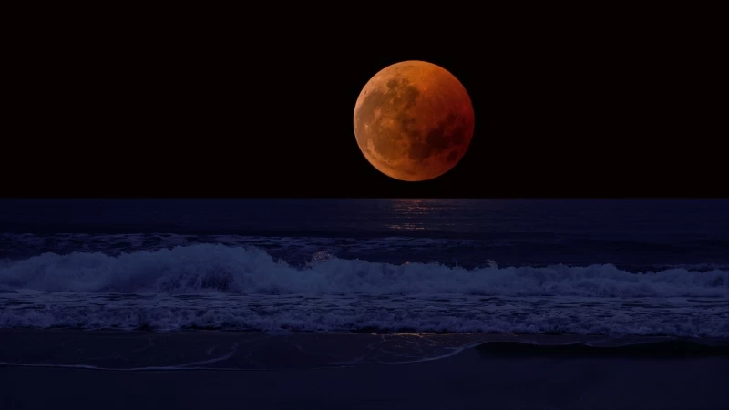 Full Moon Eclipse Sea Surf Horizon 4K HD Wallpaper