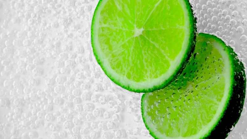 Lime Slices Bubbles 4K HD Wallpaper