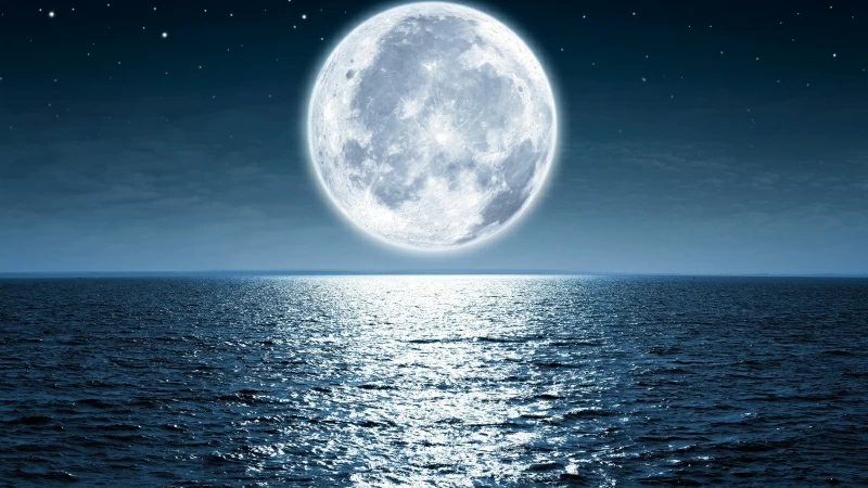 Moon Sea Night Beach 4K HD Wallpaper