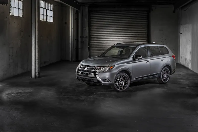 2018 Mitsubishi Outlander Wallpaper