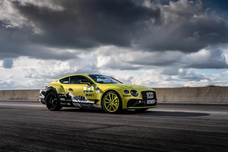 Bentley Continental GT 2020 Wallpaper