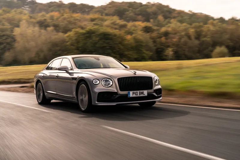 Bentley Flying Spur Blackline Front 2020 Wallpaper