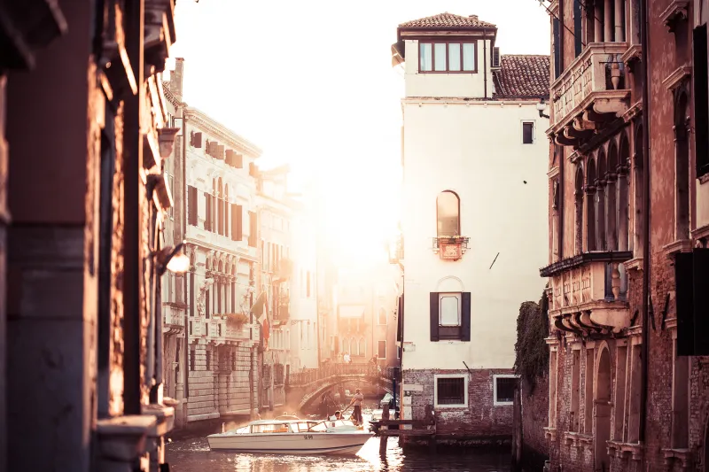 Italy Motorboat Venice 4k Wallpaper