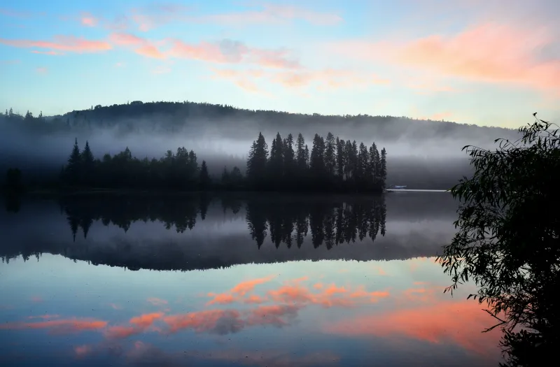 Lake Reflection Mountains Wallpaper