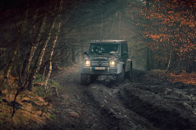 Mercedes G500 4x4 Off Roading 5k Wallpaper