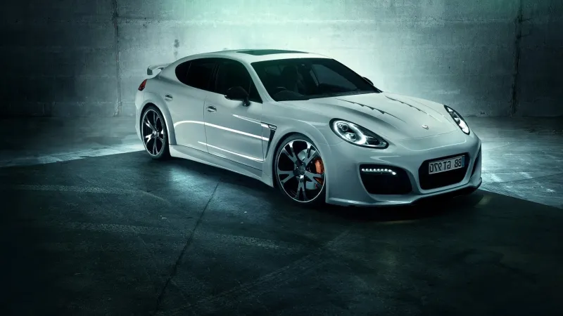 Porsche Panamera Turbo Wallpaper