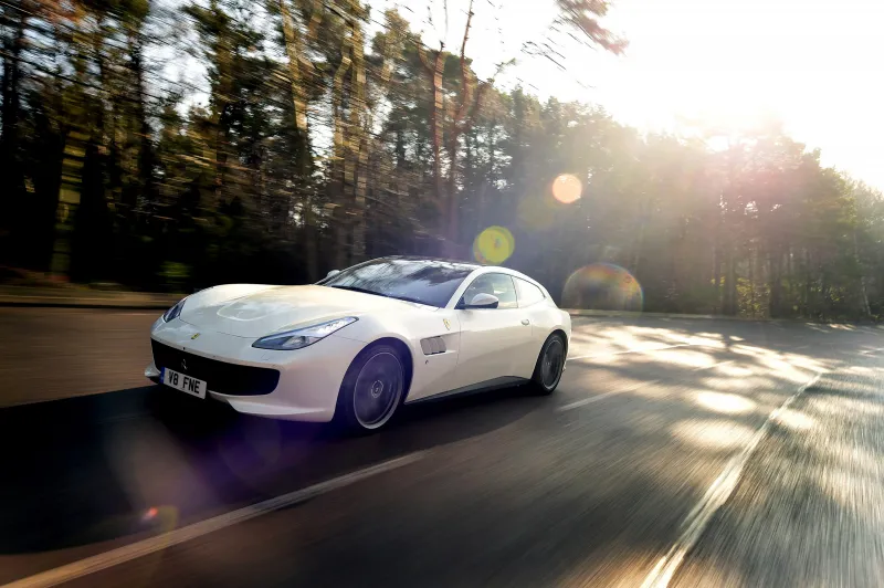 Ferrari GTC4Lusso T Wallpaper