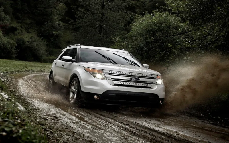 Ford Explorer Wallpaper