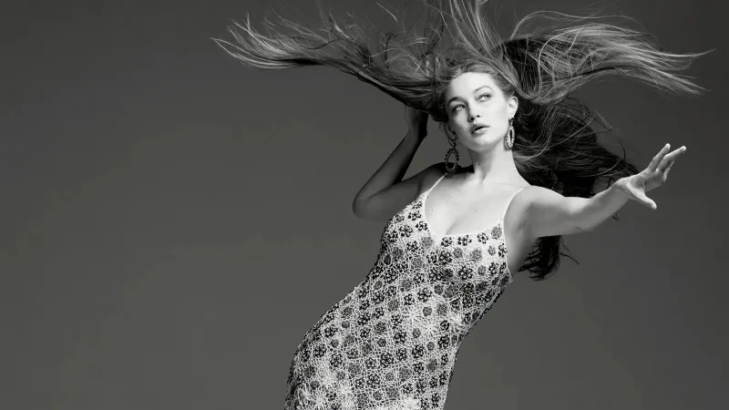 Gigi Hadid US Vogue March 2021 Wallpaper