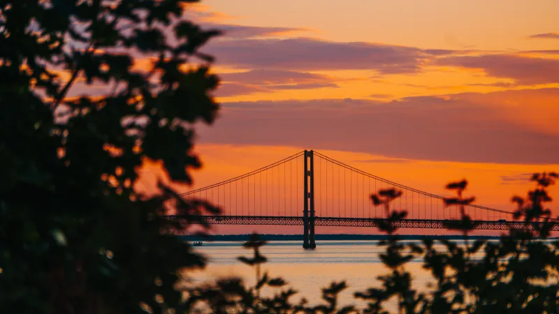 Golden Gate Bridge During Golden Hour 5k Wallpaper