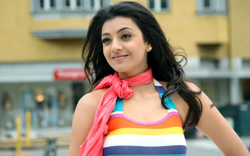 Kajal Agarwal Cute Smile Wallpaper