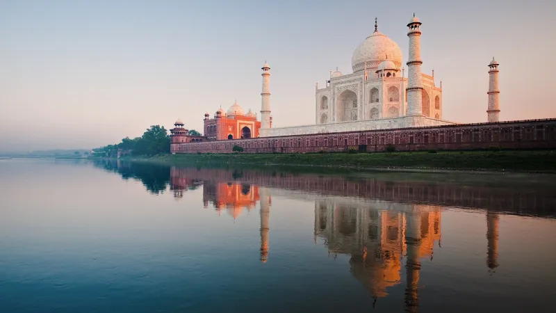 Taj Mahal River Wallpaper