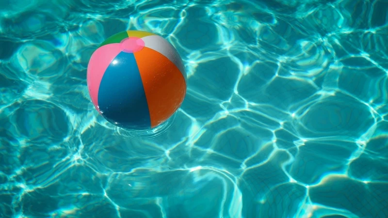 Summer 3 4K HD Pool Wallpaper