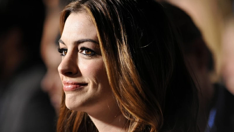 Anne Hathaway 7 4K HD Celebrities Wallpaper