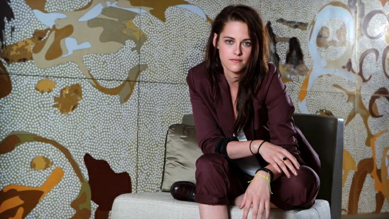 Kristen Stewart 38 4K HD Celebrities Wallpaper