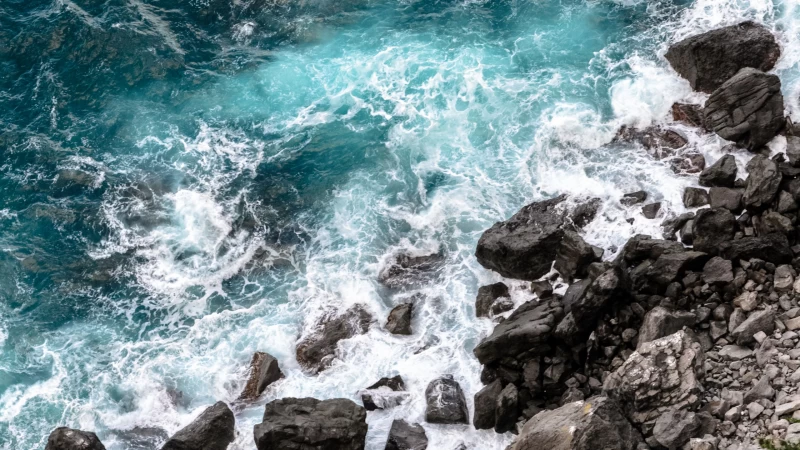 Aerial View Of Stones Coast Ocean Waves HD Nature Wallpaper