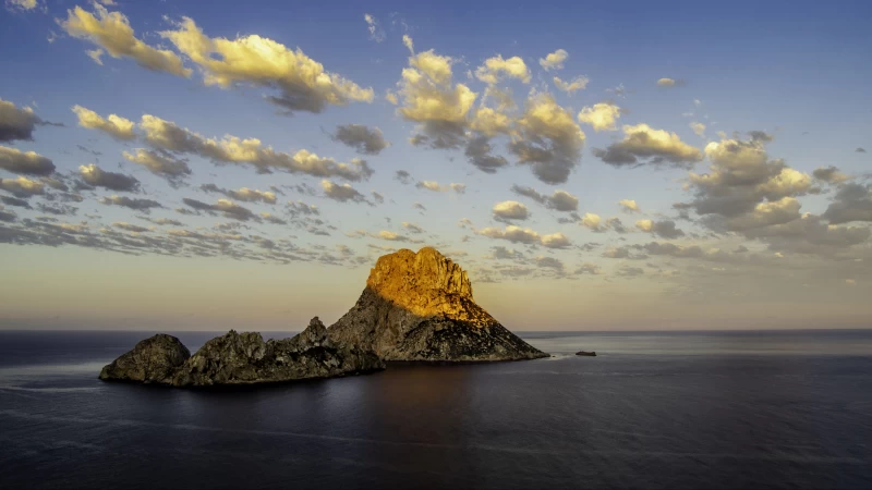 Rock Sea Water Under White Clouds Blue Sky 4K HD Nature Wallpaper